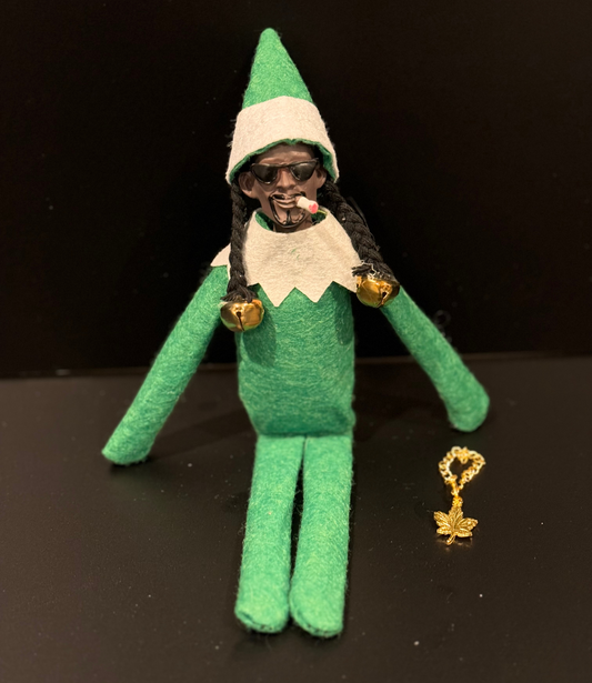 Snoop on a stoop Christmas Elf